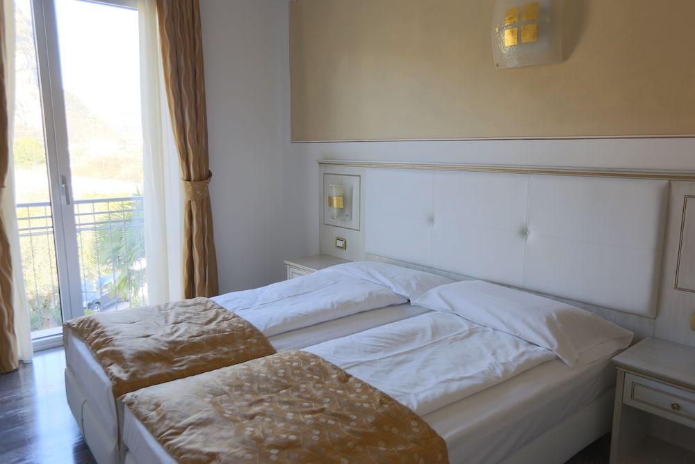 Hotel Lido Blu - Surf&Bike Torbole Sul Garda Exterior foto
