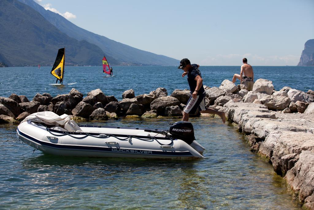Hotel Lido Blu - Surf&Bike Torbole Sul Garda Exterior foto