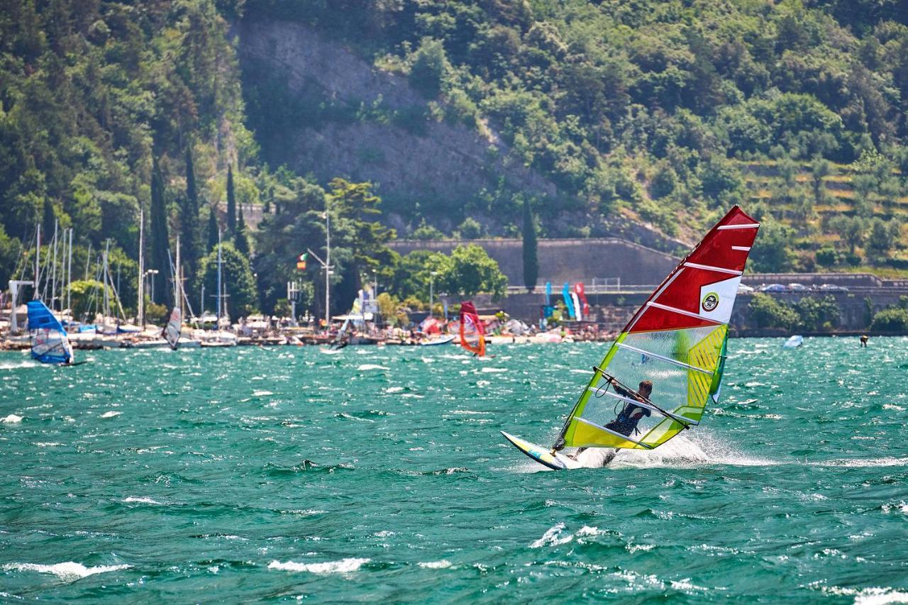Hotel Lido Blu - Surf&Bike Torbole Sul Garda Exterior foto