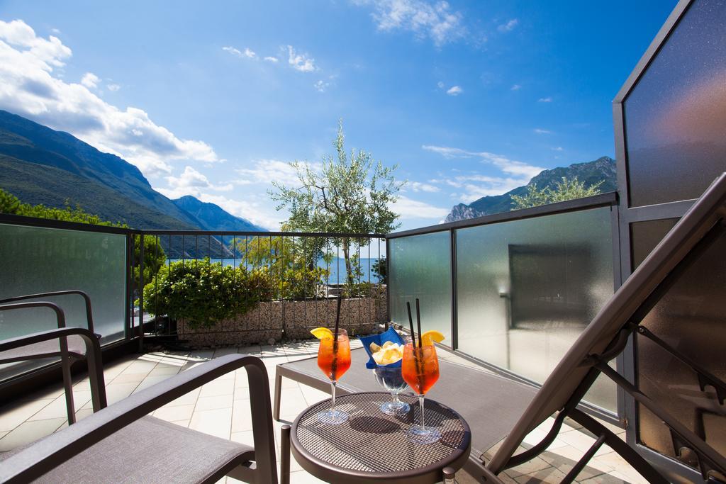 Hotel Lido Blu - Surf&Bike Torbole Sul Garda Exterior foto