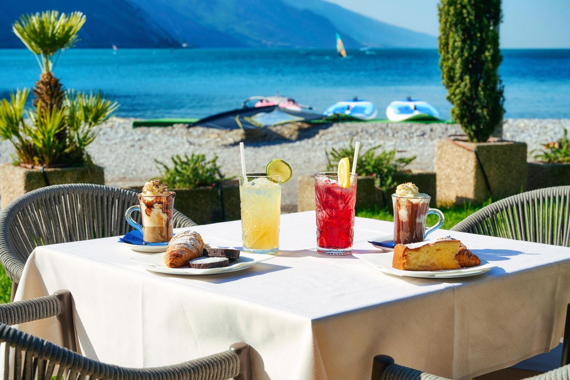 Hotel Lido Blu - Surf&Bike Torbole Sul Garda Exterior foto