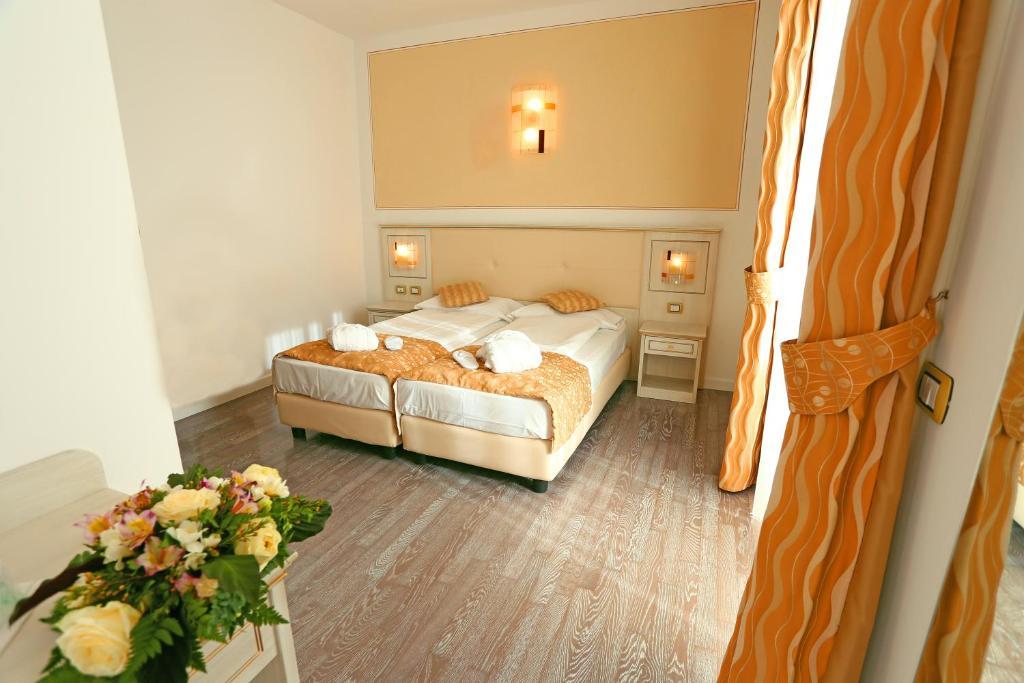 Hotel Lido Blu - Surf&Bike Torbole Sul Garda Exterior foto