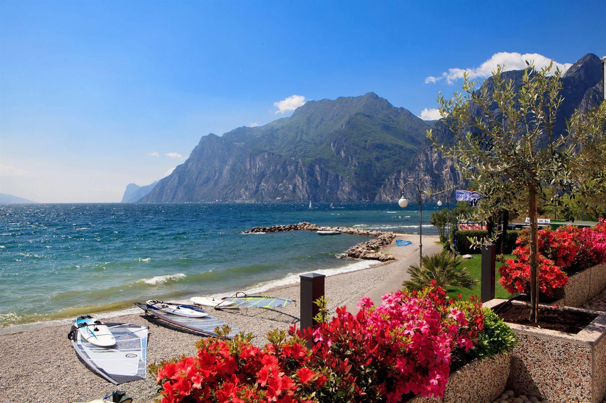 Hotel Lido Blu - Surf&Bike Torbole Sul Garda Exterior foto